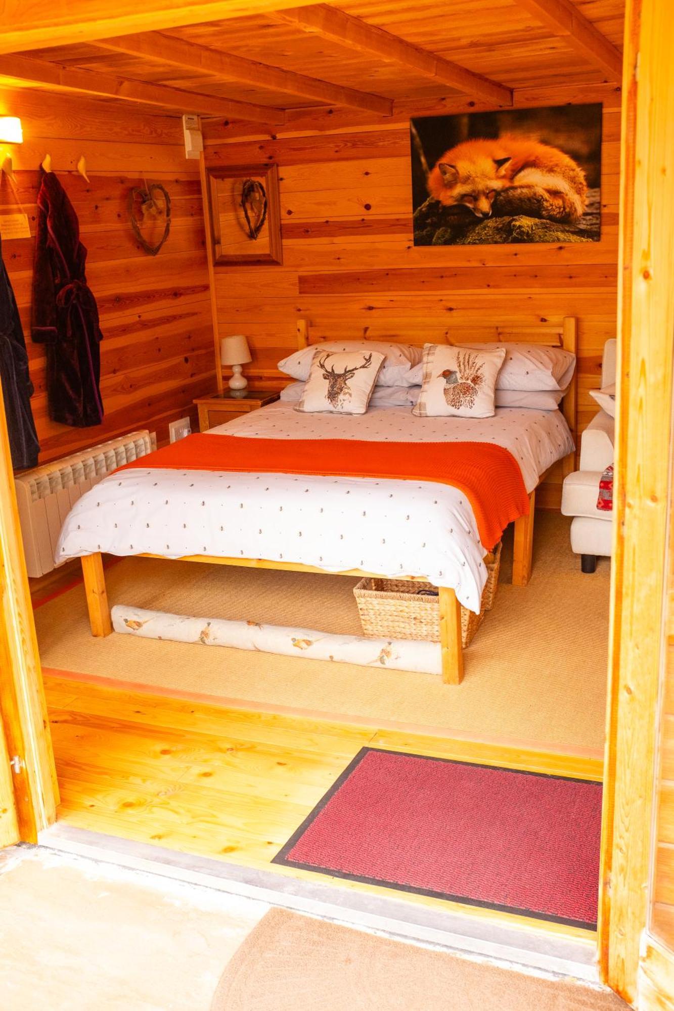 Вилла Moors Wood Relaxing ,Tranquil Retreat With Hot Tub Чипенхэм Экстерьер фото