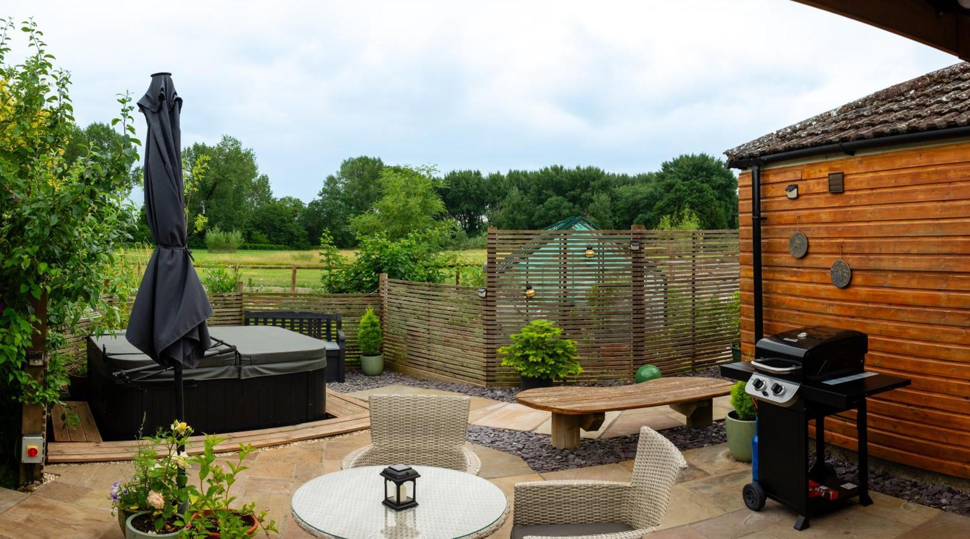 Вилла Moors Wood Relaxing ,Tranquil Retreat With Hot Tub Чипенхэм Экстерьер фото